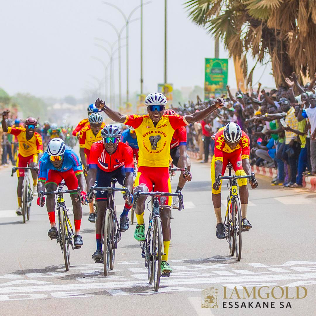 Rachid BOUDA et Adèle GUISSOU sur le podium de la 2ᵉ édition de la "Pédale de la Résilience et de la Paix"